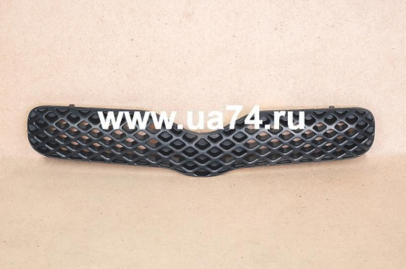 Решетка радиатора черная Toyota Vitz / Yaris 02-05 (TYG / Тайвань)