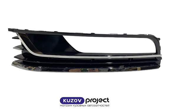 Решетка в бампер левая под туманку (3 хром) Volkswagen Passat (B7) 2010-2015 (Тайвань)